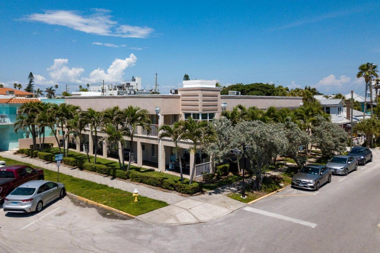 1 - Beach Club At Pass-A-Grille St. Pete Beach Exterior foto